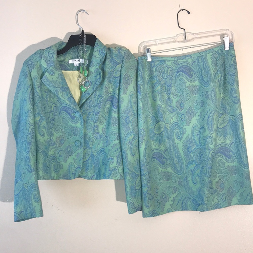 Bigio Collection 2 piece suit with necklace